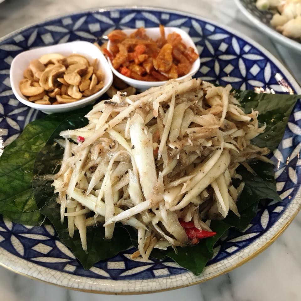 ท้ายเหมือง ร้านอาหารพื้นเมืองภูเก็ต, ชมจันทร์ Chomchan by Onechun, พิเศษ, หมอมูดง ภูเก็ต, ร้านเป็ดย่างเมโทรภูเก็ต - Since 1971, ตู้กับข้าว, โรตีน้ำแกงแถวน้ำ "ภูเก็ตมุสลิม"