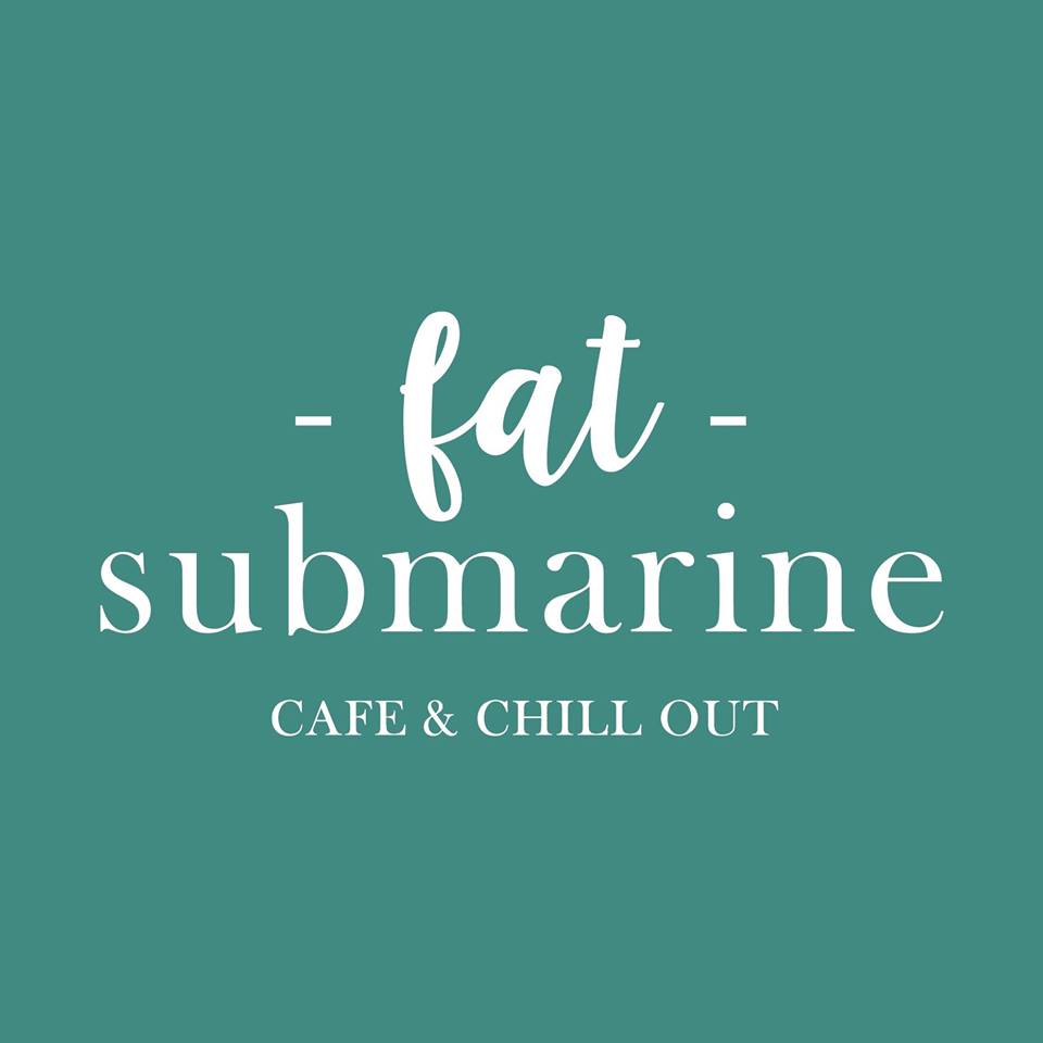Pakron - พักร้อน เกาะล้าน, Fat Submarine Cafe, เกาะล้านคอฟฟี่แคมป์, Maharak Cafe, Never too small kohlarn, Love on sea, บัวลอยวันวานคาเฟ่ เกาะล้าน