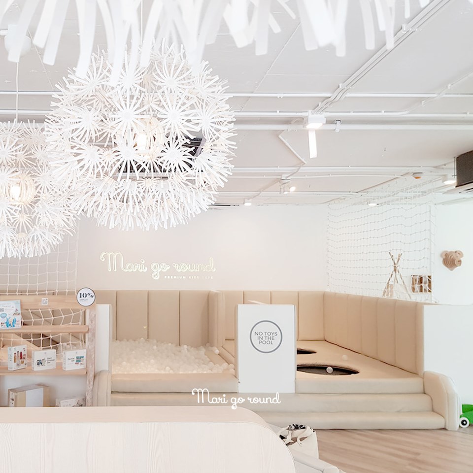 Kiddies’ House, ม้าก้านกล้วย คิดส์คาเฟ่, Little sheep kids cafe, Kickinkids, Moana Cafe, Organika Cafe and Play, Little Barn Kids Cafe, Pumpkin Art Town, DUBUA CAFE, FARM LUCK, Dressage Horse Café, Buttercup, Mari go round