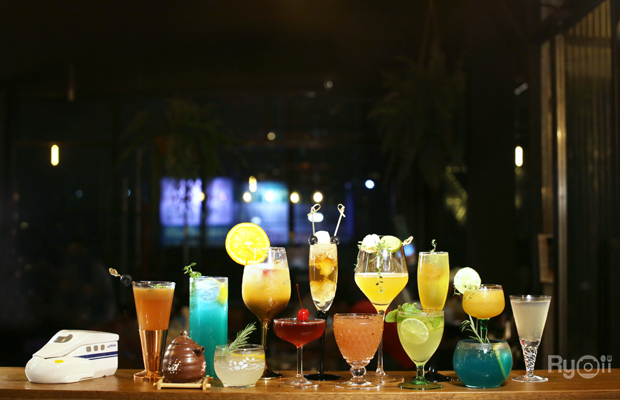 Level 50 by SEE FAH, Sanay Rooftop Bar, Cosmo Bar Bkk, Flashback Rooftop Bar, Dumbo BKK, Wallflowers Cafe, LeeLa Bar, 342 Bar, Peak-A-Boo Bar, SwingBar