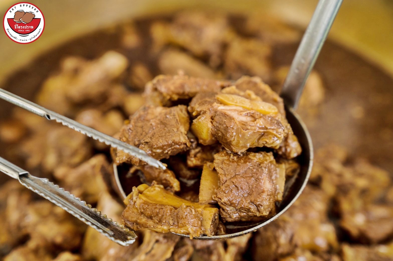 ก๋วยเตี๋ยวผัดงี่เง่า at เจ๊เบญ โอเดี้ยน, ร้านฮั้นโภชนา, เจ๊เฮี้ยง ก๋วยเตี๋ยวลูกชิ้นปลา ตลาดน้อย, ข้าวต้มปลาตลาดน้อย, Baan Chim Cha, อาฉีไก่ทอด, มานพ สุกี้รถกระบะ, แดงราชาหอยทอด, โจ๊ก เจ๊หมวยเกี้ย-ดั้งเดิม, เป็ดตุ๋นเจ้าท่า, ซี่โครงปราณ, คุณปุ๊กะหรี่ปั๊บ ณ ตลาดน้อย, แต้เล่าจิ้นเส็ง, Li Bing Waffle Parlour, Mana Craft, Jap Bread ตลาดน้อย, ฮงเซียงกง