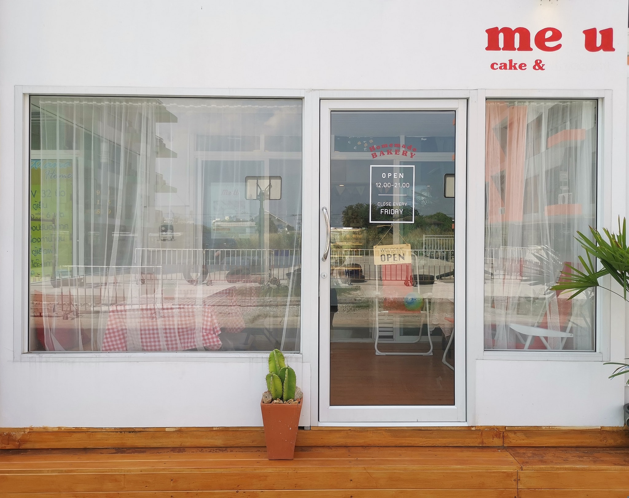 รับทำเค้กและเบเกอรี่ตามสั่งชลบุรี, Cocoa cafe, Sourcreamfactory, Heriot Cafe, Love your trees, BearbyTea, Fermenti, Daydream Café Chonburi, Tutu Beach