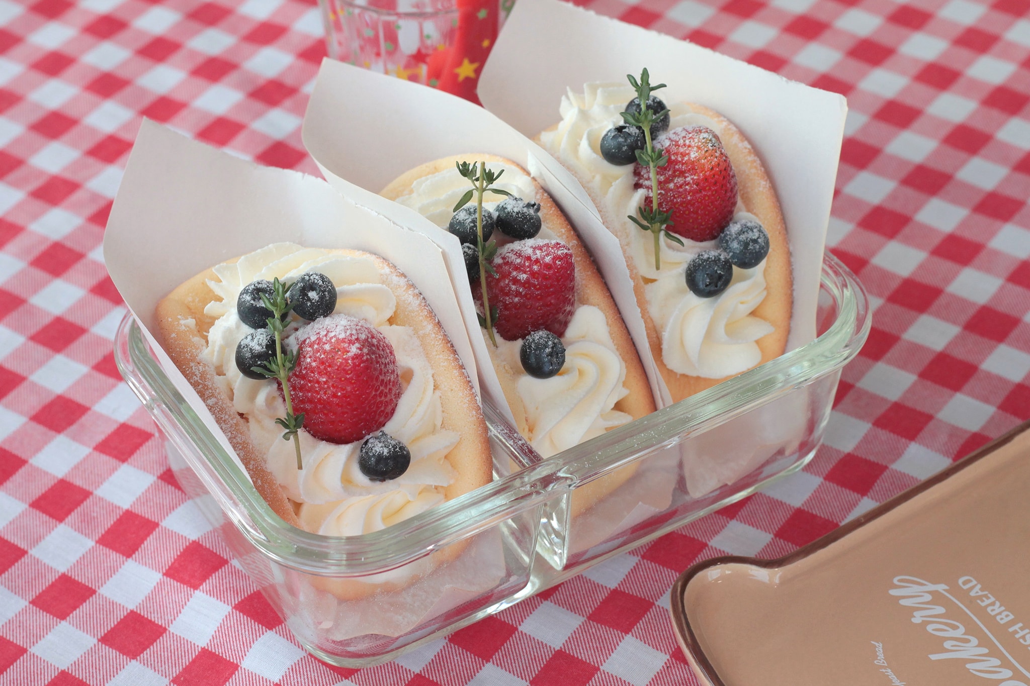 รับทำเค้กและเบเกอรี่ตามสั่งชลบุรี, Cocoa cafe, Sourcreamfactory, Heriot Cafe, Love your trees, BearbyTea, Fermenti, Daydream Café Chonburi, Tutu Beach