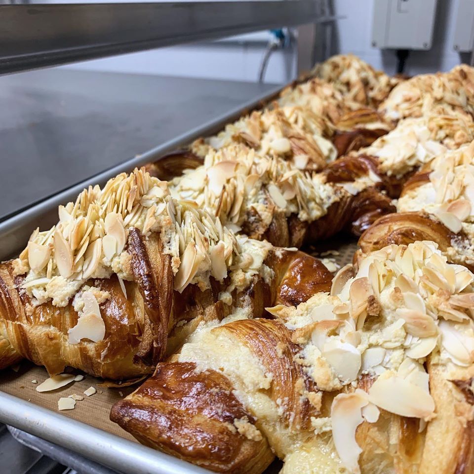 รับทำเค้กและเบเกอรี่ตามสั่งชลบุรี, Cocoa cafe, Sourcreamfactory, Heriot Cafe, Love your trees, BearbyTea, Fermenti, Daydream Café Chonburi, Tutu Beach