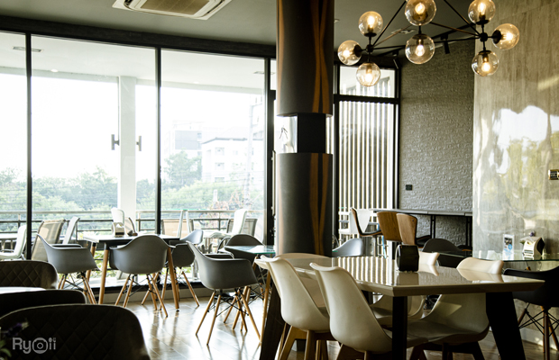 Autumn haus, YOJU Cafe, Lemon Me Farm, STARTCafé, Lot no.8 cafe, 23 cafe and bistro, STAY WITH TREE cafe, April Flavors cafe, Destiny cafe', บ้านปายนา, DUBUA CAFE, House of Chandra - เสน่ห์จันทน์ , 11 Elephant Dessert Cafe, Hangar Cafe', Merce Cafe & Restaurant, Ton Khao Terrace, O2 Kaffee & Bistro, Pomelo Cafe, Little tree, Chinu Coffee