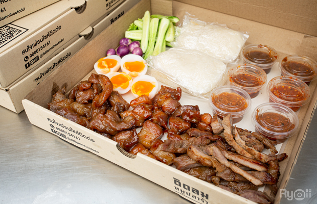 แชมป์ข้าวหมูทอด, สาขาพัทยา, หมูทอด BunBun, หมูทอด โพธิ์งาม - Rare Item, เหนียวหมู DRIVE THRU by i-Dle, ติดลม หมูทอดปลาร้า Delivery, หมูทอดเบรกแตก, หมูทอดจับกัง, หมูทอดราชวัตร, กินกันหมูทอด, หมูทอดติดฟัน, หมูหม้อเทพ, หมูทอดชาววัง, หมูทอดเจ๊จง, เฮงจัง หมูกระเทียม, Zaabmootod, ซุปเปอร์หมูทอด, แม่น้อยหมูทอด