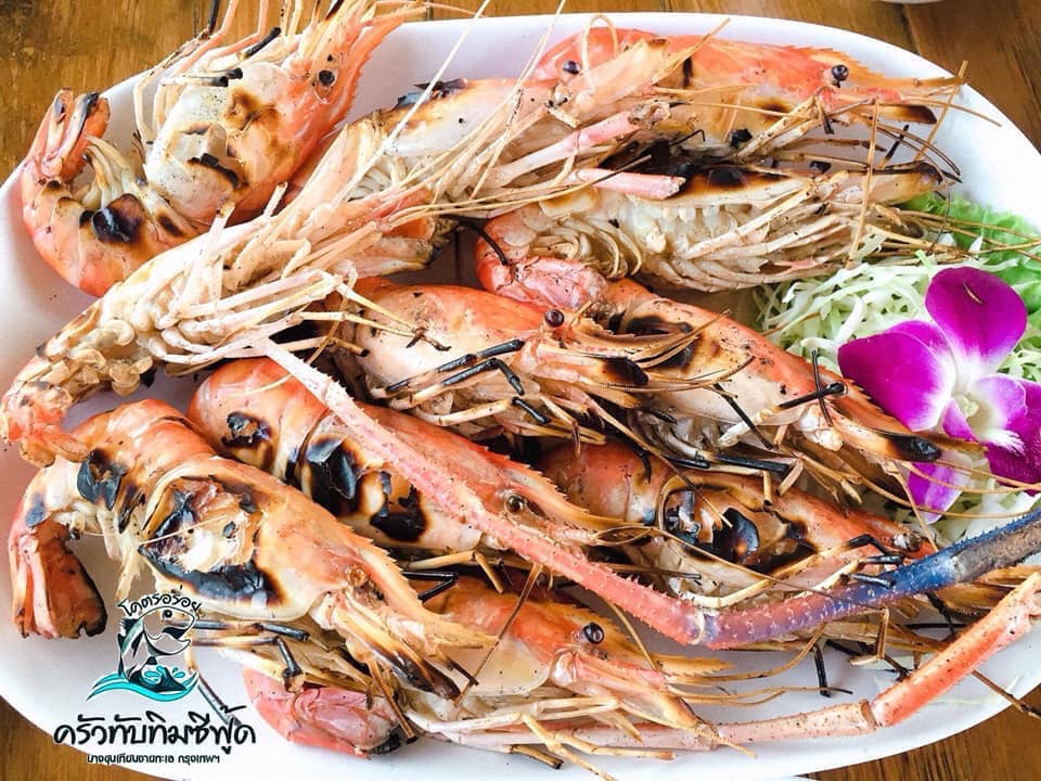 จ๊ะโอ๋ซีฟู๊ด, รุ่งฟ้า ซีฟู้ด, วิวทิวไม้ ซีฟู้ด, ครัวลุงแถม, ครัวแพขวัญใจซีฟู้ด บางขุนเทียน, ครัวน้าเนียมซีฟู้ด, ครัวนพเก้าซีฟู้ด, ครัวทับทิม ซีฟู้ด, ครัวพ่อกำนันซีฟู๊ด บางขุนเทียน-ชายทะเล, บ้านปองพลซีฟู้ด, ครัววลัยพร, ธารทะเลซีฟู้ด บางขุนเทียน-ชายทะเล, ฟาร์มสมใจซีฟู้ดส์ บางขุนเทียนชายทะเล, ครัวคุณอรซีฟู๊ดบางขุนเทียน