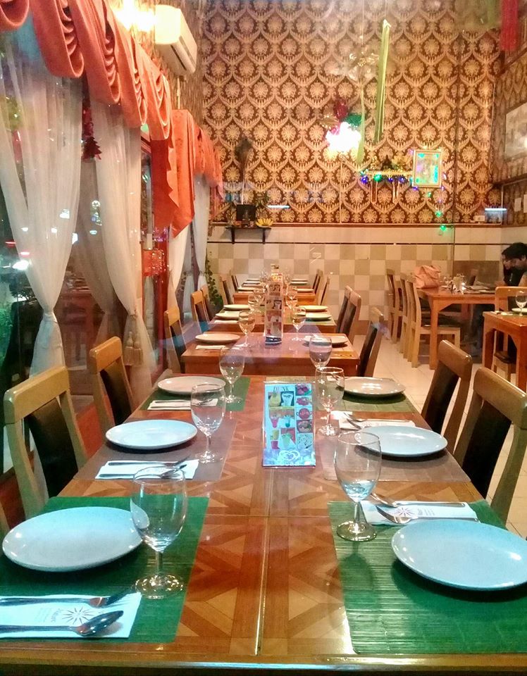 CURRY IN BOXES, Zafran Eatery, Tony's Restaurant พาหุรัด, Indian Essence Art, Indian Cuisine , Deven Chef Restaurant, Spicy by Nature, Indian Food 17 ถนนเจริญนคร, Amritsr, Indus, Royal India