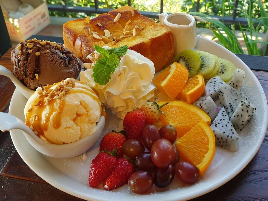 The Sine Cafe’, Whispering cafe, รักษ์น้ำคาเฟ่, Orenchi Cafe, KAWA Coffee and Co., Orenchi Specialty Coffee, Attitude Coffee, Memory House Cafe, In Garden Hut Cafe, ChataThammachart, She's The Legend Cafe, RIVA floating cafe, Good Mood House, นึก คาเฟ่ - วัดไร่ขิง, Ton Khao Terrace, CHADA Tea Boutique, Kark Crof.f