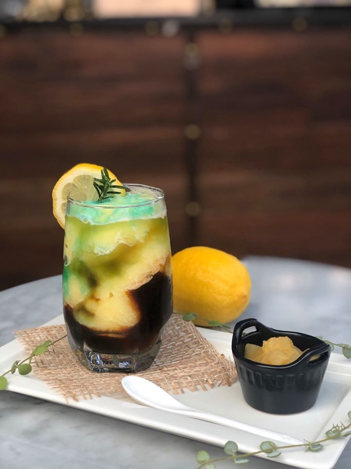 เรือนชายน้ำ Cafe&amp;Restaurant, ban.jingjo, See Sea Sun - แบบง่ายๆ, ขวัญข้าว ริเวอร์ไซด์, The sunflower cafe, KokoroCafe', FREJA Coffee &amp; Co, Rays River Cafe, Behind The Beans, พร้าวหอมคาเฟ่, Kinlamoon, House Cafe', บ้านสวนพาฝัน, La Bella Cafe, PakPap Cafe, ขมุน คาเฟ่ มหาชัย, Baanthaicafe, ดีกัน คาเฟ่, COCO CAFE'