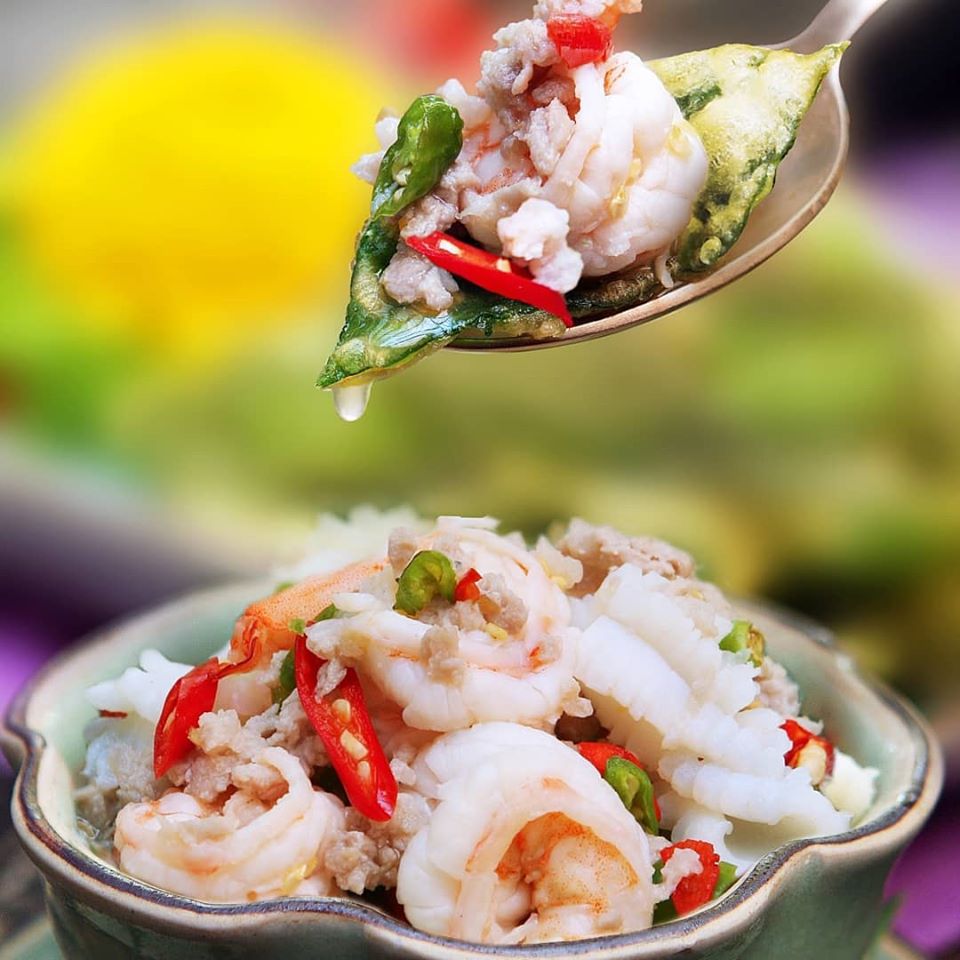 ครัวจำแลง แปลงกาย, ศรีตราด, Jirakaan Restaurant, เสวยซีฟู้ด, เรือนมัลลิการ์, ต้นเครื่อง, บ้านไอซ์, Gedhawa เก็ดถะหวา, Cr. ภาพทั้งหมดจาก Facebook Gedhawa Sukhumvit33, Madam Saranair มาดามสาระแหน่, ตะลิงปลิง สุขุมวิท 34, แสนสำราญที่แสนแสบ