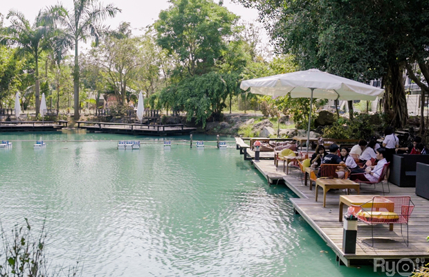 Autumn haus, YOJU Cafe, Lemon Me Farm, STARTCafé, Lot no.8 cafe, 23 cafe and bistro, STAY WITH TREE cafe, April Flavors cafe, Destiny cafe', บ้านปายนา, DUBUA CAFE, House of Chandra - เสน่ห์จันทน์ , 11 Elephant Dessert Cafe, Hangar Cafe', Merce Cafe & Restaurant, Ton Khao Terrace, O2 Kaffee & Bistro, Pomelo Cafe, Little tree, Chinu Coffee