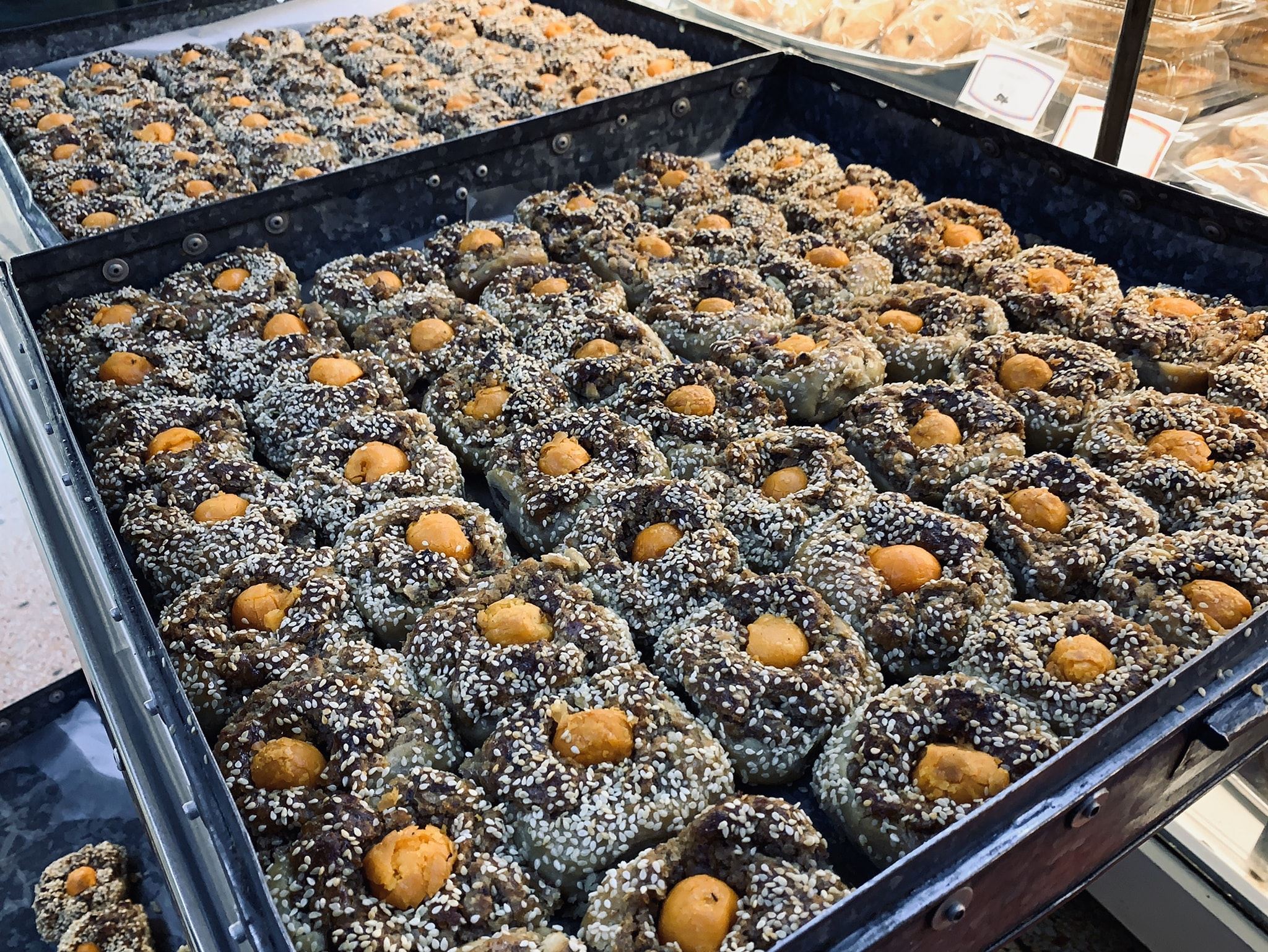 ก๋วยเตี๋ยวผัดงี่เง่า at เจ๊เบญ โอเดี้ยน, ร้านฮั้นโภชนา, เจ๊เฮี้ยง ก๋วยเตี๋ยวลูกชิ้นปลา ตลาดน้อย, ข้าวต้มปลาตลาดน้อย, Baan Chim Cha, อาฉีไก่ทอด, มานพ สุกี้รถกระบะ, แดงราชาหอยทอด, โจ๊ก เจ๊หมวยเกี้ย-ดั้งเดิม, เป็ดตุ๋นเจ้าท่า, ซี่โครงปราณ, คุณปุ๊กะหรี่ปั๊บ ณ ตลาดน้อย, แต้เล่าจิ้นเส็ง, Li Bing Waffle Parlour, Mana Craft, Jap Bread ตลาดน้อย, ฮงเซียงกง