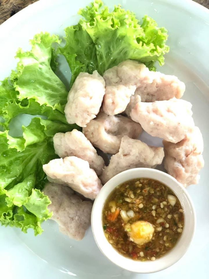 ก๋วยเตี๋ยวต้มยำเจ้ดำ200ปี, ก๋วยเตี๋ยวต้มยำนายฮัน, ปากแดงก๋วยเตี๋ยวต้มยำ, บ้านก๋วยเตี๋ยวต้มยำหมูเด้ง ลาดพร้าว101, ก๋วยเตี๋ยวต้มยำไข่ลาวา, ก๋วยเตี๋ยวต้มยำกากหมู สูตรโบราณ ท่าน้ำนนท์, เด็กเส้น, พี่อ้อ ก๋วยเตี๋ยวต้มยำกุ้ง