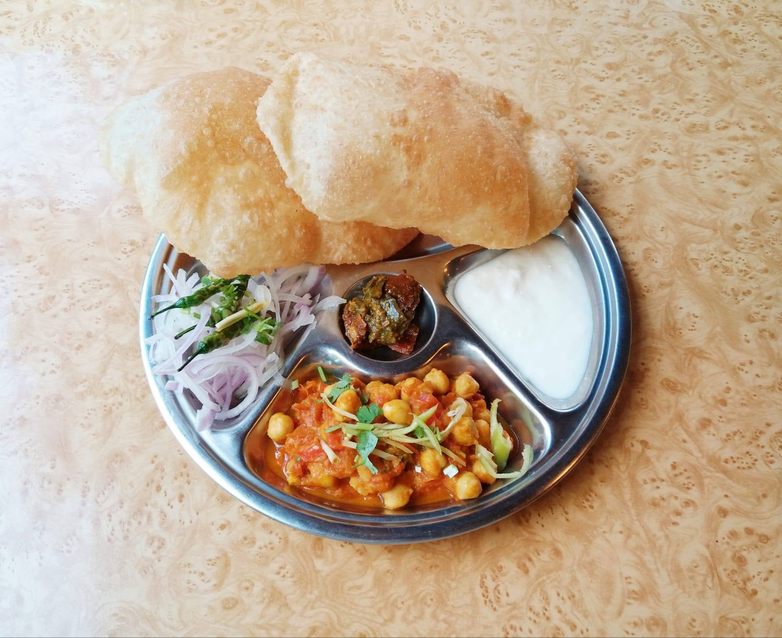 CURRY IN BOXES, Zafran Eatery, Tony's Restaurant พาหุรัด, Indian Essence Art, Indian Cuisine , Deven Chef Restaurant, Spicy by Nature, Indian Food 17 ถนนเจริญนคร, Amritsr, Indus, Royal India