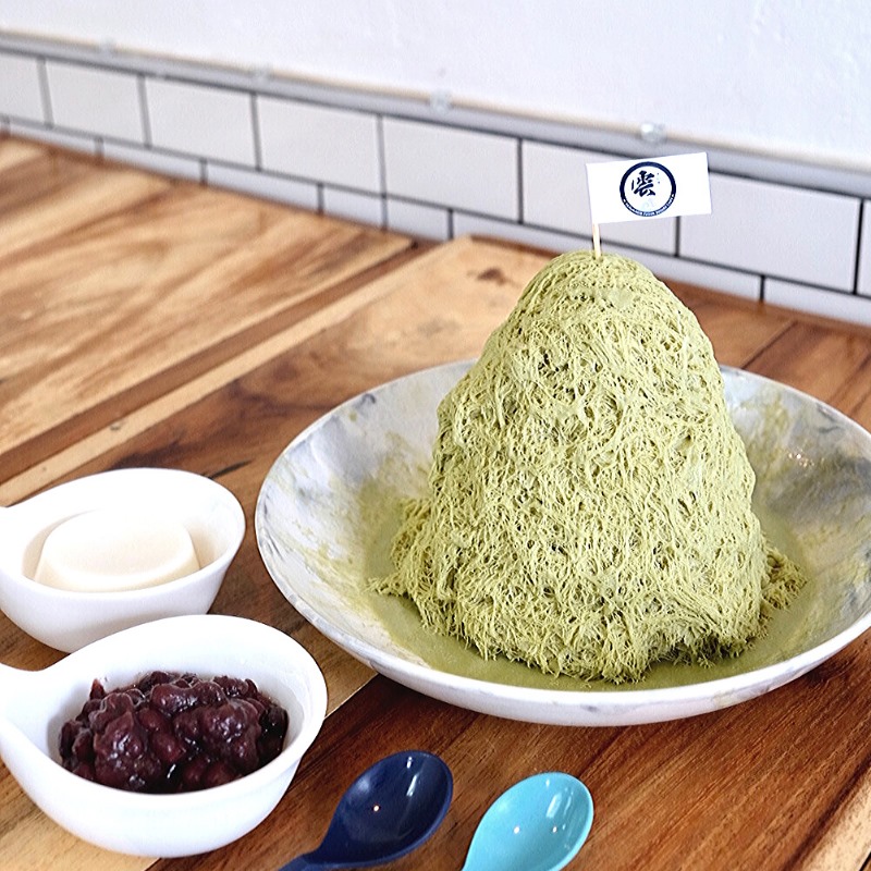 ขนมกุยช่าย หมู่บ้านเศรษฐกิจ, เล่าซา (ลิ้มเล่าซา) เซ็นต์หลุยส์, หม่าล่าชาวเขา Malashaokao, 1:2 Coffee Company, หิว หิว Hiew Hiew, หมูทอดเซ็นต์หลุยส์, กิตติก๋วยเตี๋ยวเป็ด