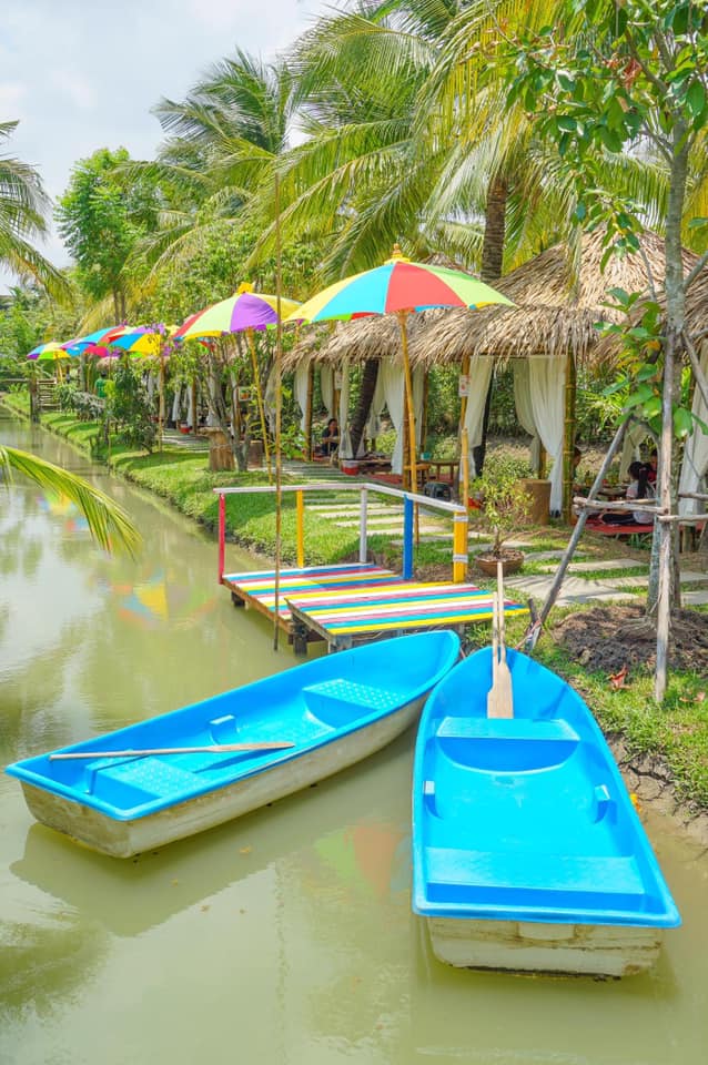 Autumn haus, YOJU Cafe, Lemon Me Farm, STARTCafé, Lot no.8 cafe, 23 cafe and bistro, STAY WITH TREE cafe, April Flavors cafe, Destiny cafe', บ้านปายนา, DUBUA CAFE, House of Chandra - เสน่ห์จันทน์ , 11 Elephant Dessert Cafe, Hangar Cafe', Merce Cafe & Restaurant, Ton Khao Terrace, O2 Kaffee & Bistro, Pomelo Cafe, Little tree, Chinu Coffee