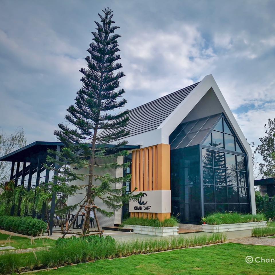 YOO CHAN CAFE, เล เกลือ คาเฟ่, Momentum Cafe, Sugar Dish Homemade Cake, แดดส่องคาเฟ่, Chan Cafe', URSular Cafe, ปูจ๋าคาเฟ่ จันทบุรี, บางเวลา กาแฟและแกลเลอรี่