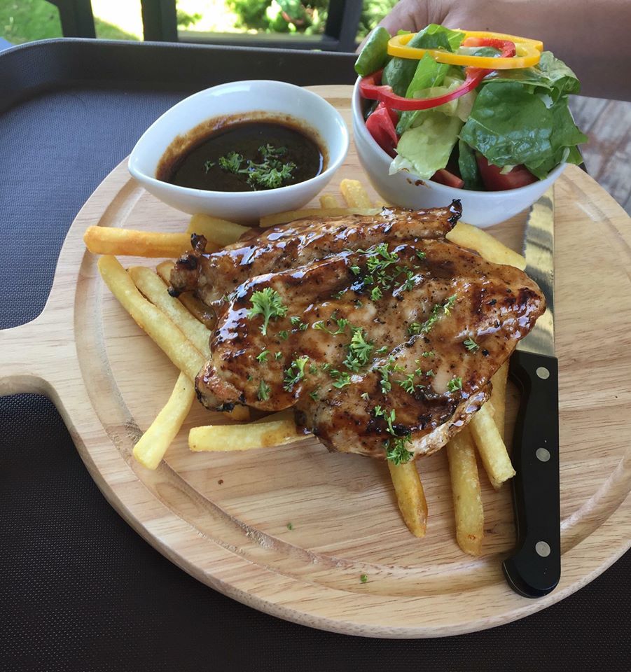 อะนะตะการ์เดนชิล, ดาวคะนองลำพูน, เฮียจั๊ว เกาเหลาเลือดหมู, ข้าวซอยบ้านยอง, ขนมเส้นหม้อดิน, Lap-Lungnil Fanpage-ร้านลาบลุงนิล ลำพูน, ร้านอาหาร ม่วนใจ๋ปลาจุ่ม ลำพูน, ก๋วยเตี๋ยวหมูตุ๋นลำไย, ก๋วยเตี๋ยวคุณแดง, เตี๋ยวสุขใจ “อัพเกรด”, My Vietnam Lamphun - มายเวียดนามลำพูน, NA TEA TIME, Chef's house