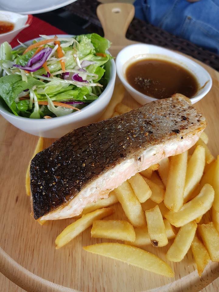 อะนะตะการ์เดนชิล, ดาวคะนองลำพูน, เฮียจั๊ว เกาเหลาเลือดหมู, ข้าวซอยบ้านยอง, ขนมเส้นหม้อดิน, Lap-Lungnil Fanpage-ร้านลาบลุงนิล ลำพูน, ร้านอาหาร ม่วนใจ๋ปลาจุ่ม ลำพูน, ก๋วยเตี๋ยวหมูตุ๋นลำไย, ก๋วยเตี๋ยวคุณแดง, เตี๋ยวสุขใจ “อัพเกรด”, My Vietnam Lamphun - มายเวียดนามลำพูน, NA TEA TIME, Chef's house