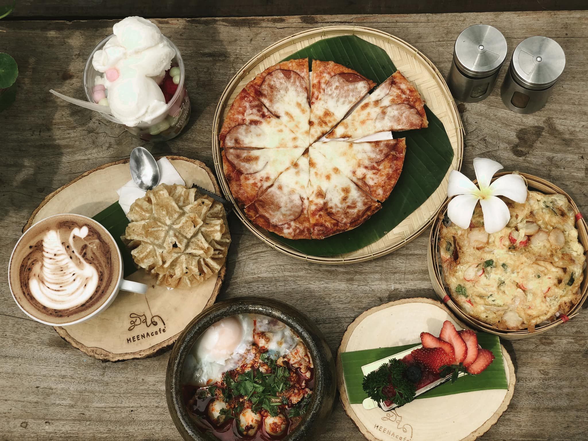 BOHO STORY CAFE, Z2 Cafe, Cafe ริมบัว กาญจนบุรี, DAY'S CAFE, RAVI RIVA CAFE, มีนา cafe', ลำยวน กาญจนบุรี