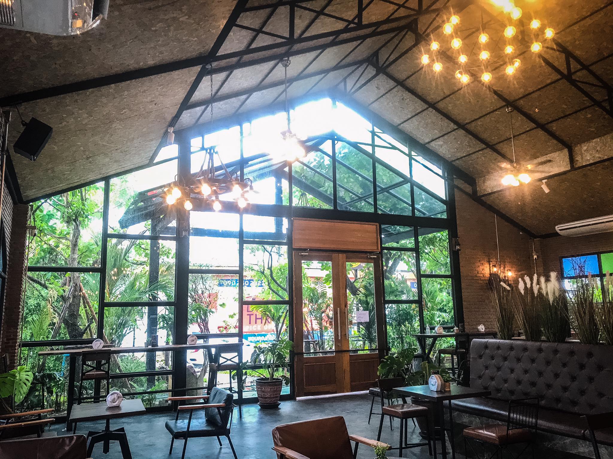 White House Forest, เกษม : KASEM Coffee, Rosie.nak, Luk Labb Coffee, Grande KAFE, KFD in Town, สวรรค์บ้านนา คาเฟ่ Food &amp; Drink, กอหญ้า คาเฟ่, ณ บุ่ง Coffee, polar polar CAFE', Yellow Pumpkin, ร้าน Yellow Pumpkin เปิดบริการตามปกติ 11.00-17.00 น. (ปิดวันพฤหัสบดี), I'm home cafe, ประจำอำเภอ, glinfon, 382 Space Café, La-Moon cafe'