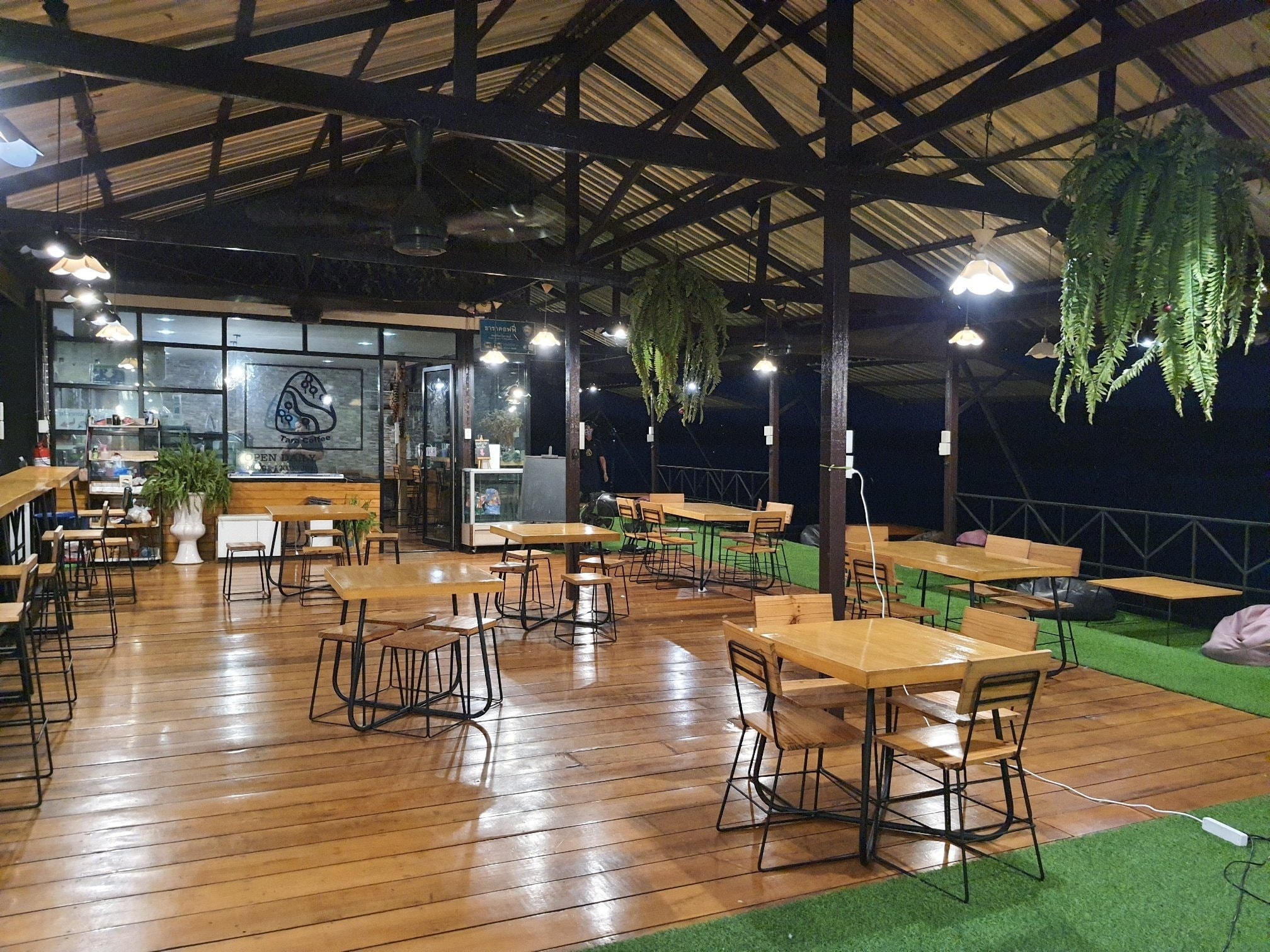 SOP Cafe, Three Mountain Café, ชื่นใจ๋, The Peace Coffee, โคโค่คอฟฟี่, Mali Cafe &amp; Cuisine, Tree Shade, Smallroom cafe passion, อาตี๋โกปี๊, Tara Coffee, In Cafe, Thanks, CORO FIELD, White Cacti