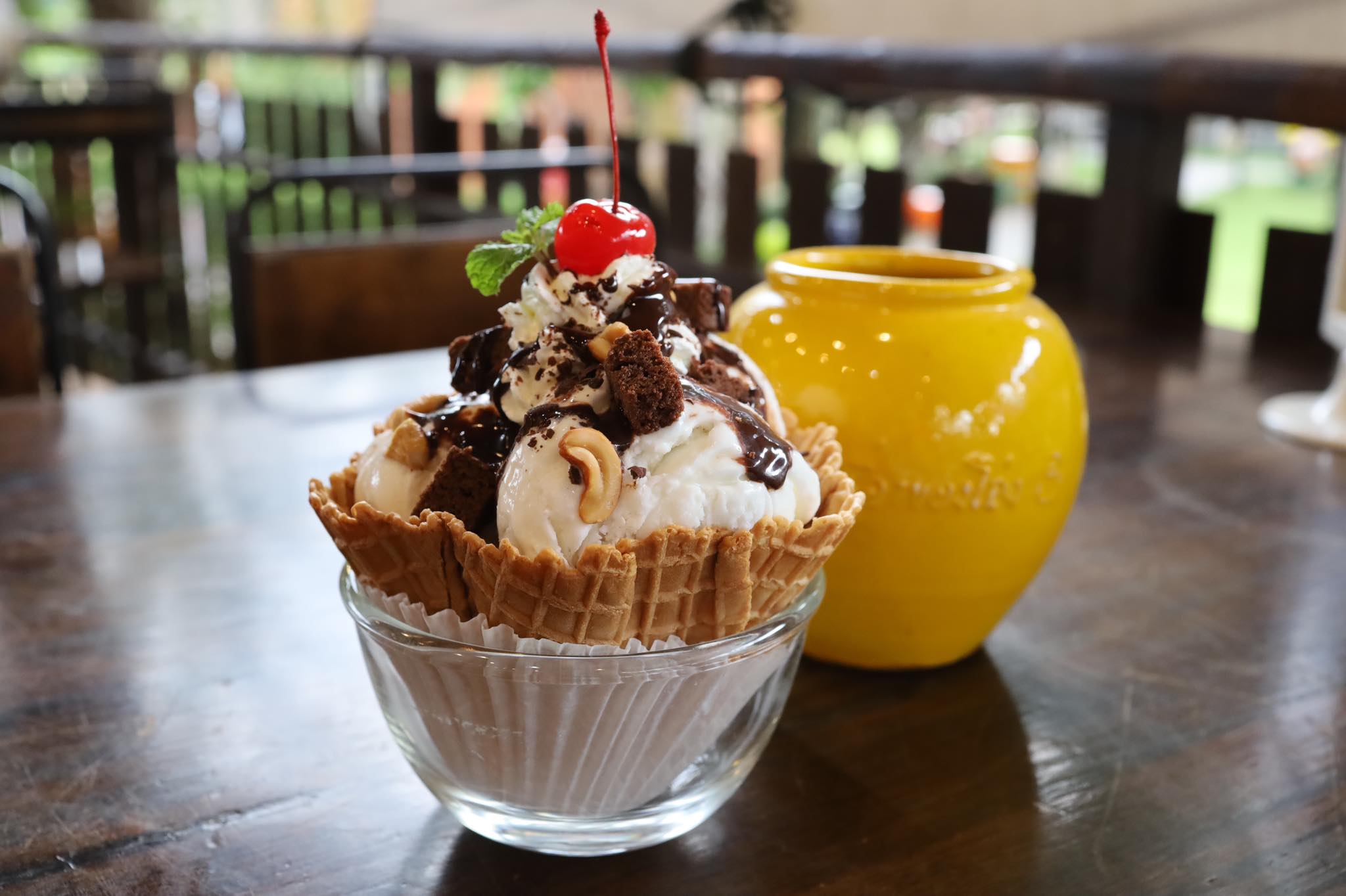 กอบัว, บ้านอาหารไทย, บ้านบัว, บ้านรั้วไม้ Cuisine &amp; Cafe, ครัวหอมมันปู, ร้านไหน อุทยานหินเขางู ราชบุรี, สวนอาหาร รางตาล, Pakmud แซ่บหมูทะ, สาขาโพธาราม, ถึงพริกถึงขิง, มะม่วงคู่, เนื้อต้มบ้านสิงห์ เจ๊ติ๋ม, โกรกแดง, ชุมทางของอร่อย, Mainichi365, Octospider restaurant, Lim cafe Photaram, ครัวตะนาวศรี สวนผึ้ง ราชบุรี, อาตี๋โกปี๊, โอปอชิฟฟ่อนเค้ก, ก๋วยเตี๋ยวปลาแม่กลอง, ติ๋มเค้กมะพร้าวอ่อน, ก๋วยเตี๋ยวโบราณป้าฮวย, โอ่งข้าวโอ่งน้ำ, ครัวม่อนไข่ สวนผึ้ง ราชบุรี, ShabuDo