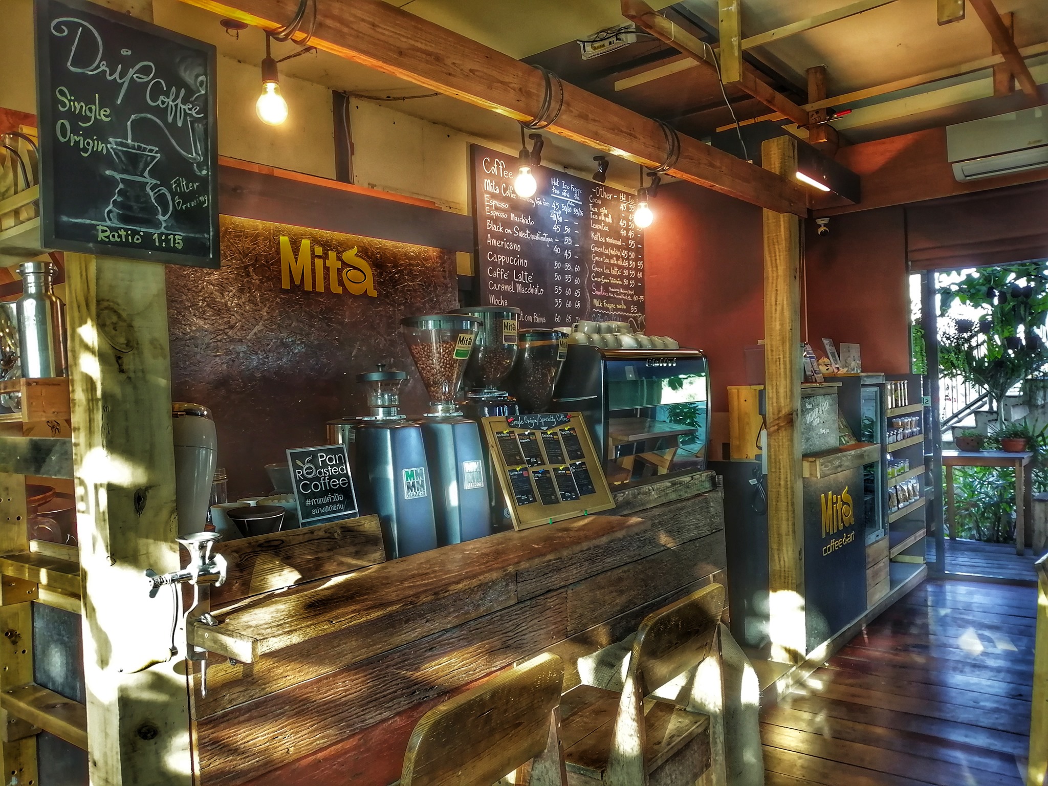 Hansacafe.food.garden, Green House Bistro, BECX, Plantnery Green Café, Langbaan cafe&amp;chill, ฉลู คาเฟ่, Mom’s Veggie Cafe, Another Home Cafe, Me Long Cafe, ร.เรือตัวอ้วน, Slot Co-Working Space, Mitte Coffee, Mita Coffee and Art, Bluebell Café, 10cc Coffee