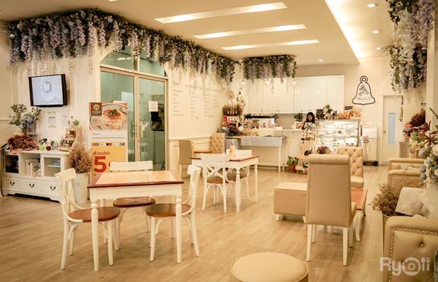 Hansacafe.food.garden, Green House Bistro, BECX, Plantnery Green Café, Langbaan cafe&amp;chill, ฉลู คาเฟ่, Mom’s Veggie Cafe, Another Home Cafe, Me Long Cafe, ร.เรือตัวอ้วน, Slot Co-Working Space, Mitte Coffee, Mita Coffee and Art, Bluebell Café, 10cc Coffee