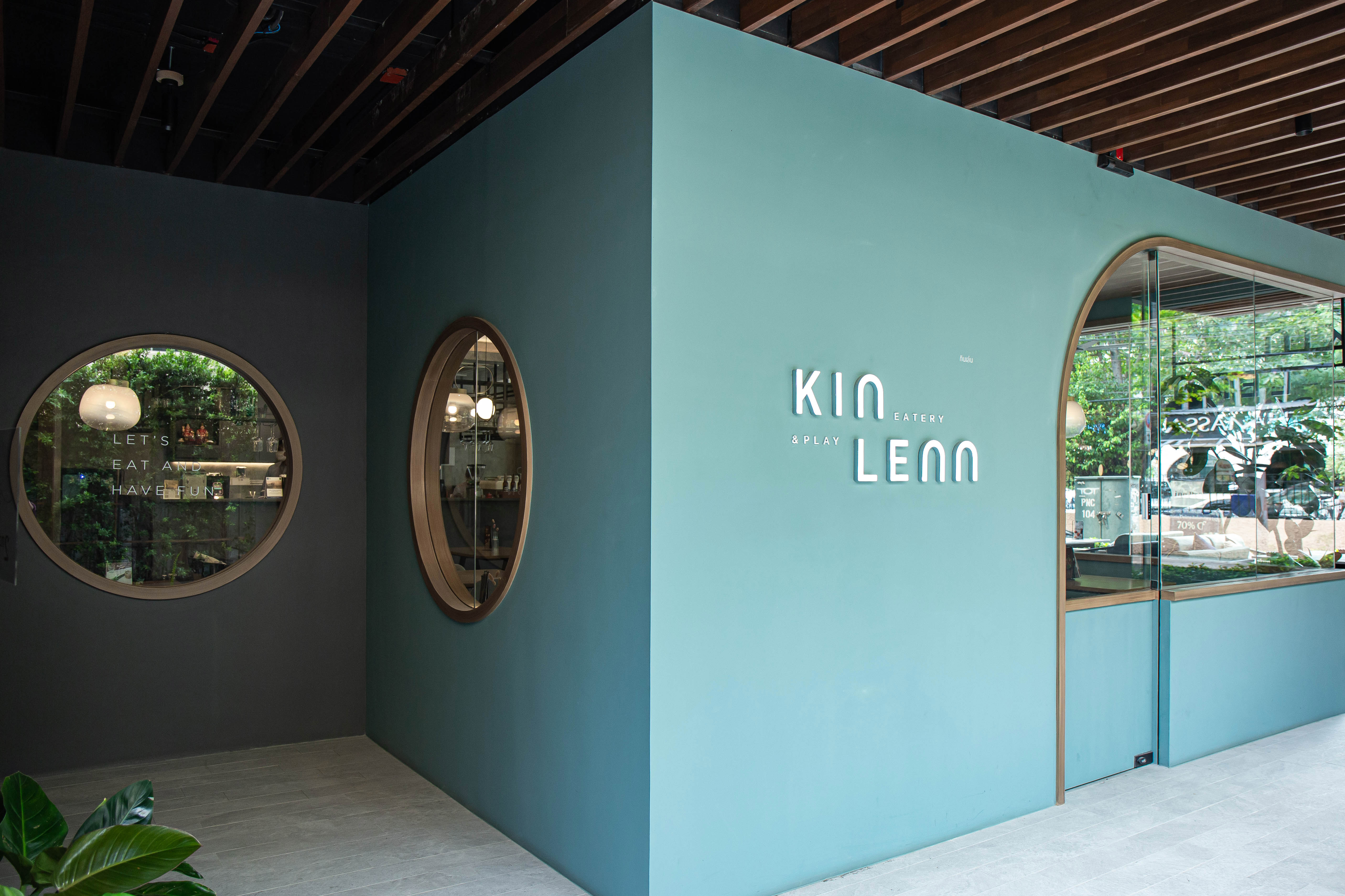 Little Sunshine Cafe, Woo Tender Bangkok, L'Escargot Bistro, Hyde &amp; Seek, Lyon French Cuisine, Sushi Niwa Bangkok, Witch's Oyster Tavern, YOKA YOKA, Neil's Bake Shoppe, Kinlenn Eatery &amp; Play, บ้านกลมกิ๊ก