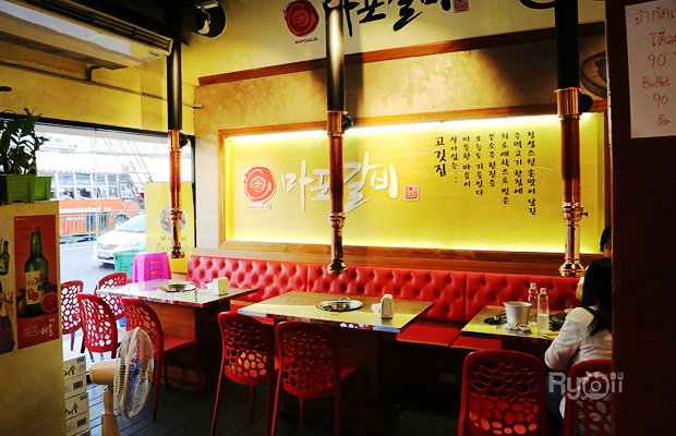 Baan suki, Y.O.U หมูกระทะ, JJANG restaurant and BBQ, ฮ่องเต้ สุกี้-ปิ้งย่าง บุฟเฟ่ต์, สุกี้ตี๋น้อย, สาขาเลียบด่วนเอกมัยรามอินทรา, BestBeef, ปิ้ง-ย่างเทวดา, Happy Suki, 18 มงกุฎ สุกี้-ชาบู, สุกี้ดารา, อร่อยติ่มซำ สุกี้สไตล์ฮ่องกง