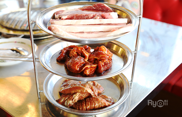 Baan suki, Y.O.U หมูกระทะ, JJANG restaurant and BBQ, ฮ่องเต้ สุกี้-ปิ้งย่าง บุฟเฟ่ต์, สุกี้ตี๋น้อย, สาขาเลียบด่วนเอกมัยรามอินทรา, BestBeef, ปิ้ง-ย่างเทวดา, Happy Suki, 18 มงกุฎ สุกี้-ชาบู, สุกี้ดารา, อร่อยติ่มซำ สุกี้สไตล์ฮ่องกง