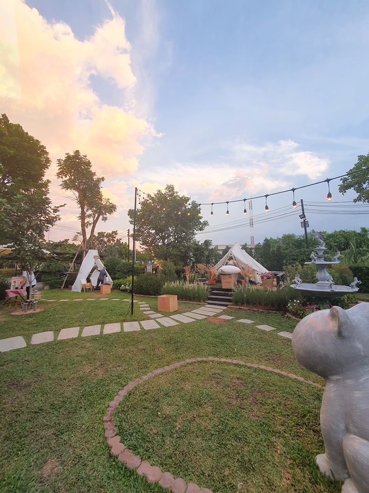 Cafeccini, Bootcamp Cafe, SUNKISS.bangkok, Nine Cafe, บ้านและเกสร, Dog Country Cafe, Kaffeehaus, คาเฟ่ บ้านหมี, หวานกรอบ Farm &amp; Cafe, Mamaison cafe, แสงตะวันฟาร์ม เมล่อนสาย4