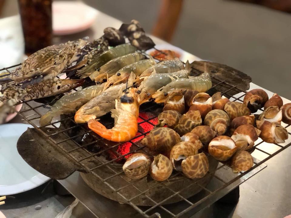 TokiDoki Curry Sutthisan, ส้มตำแฟร์สโตร์, จิน โถง กัว, Hinata, จีรพร อาหารเวียดนาม สาขาสุทธิสาร, ล้านนัวส์, อีเปีย, สมบูรณ์โภชนา, แหลมลูกชิ้นปลา, ก๋วยจั๊บน้ำข้นเเม่มูล, ก๋วยเตี๋ยวลุงหนั่นรัชดา, White Cosmo, Oba San 168, แสงทอง, ซุนหงอคง หม่าล่าปิ้งย่าง, ตังค์เต็มมีเนย, ลุงหนวด - เจ้าเก่า ห้วยขวาง by นายเครา, สุดที่รส - Sutthirot, Nene Korean BBQ Buffet, แซ่บวัน รัชดา, จิ้มจุ่มสุทธิพรเจ้าเก่า หน้า BU place, โคตรยำ ห้วยขวาง, Neta Fish&amp;Meat, Gyu-Ya Yakiniku, อั้งซิวฮะ, Hommari หอมมาริ, ร้านส้มตำ“ฅนมักตำ