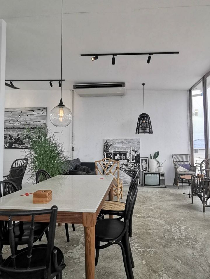 Pakron - พักร้อน เกาะล้าน, Fat Submarine Cafe, เกาะล้านคอฟฟี่แคมป์, Maharak Cafe, Never too small kohlarn, Love on sea, บัวลอยวันวานคาเฟ่ เกาะล้าน