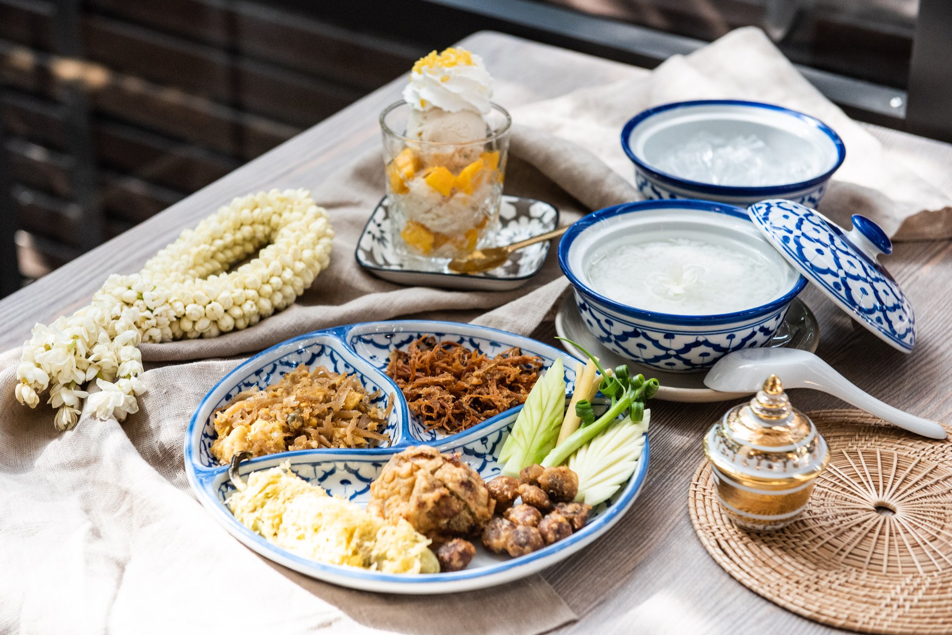 NARA Thai Cuisine, Supanniga Eating Room, สาขาท่าเตียน, Marie Guimar, อรุณ, Phuket Town Restaurant, บ้านรับรอง, ต้นเครื่อง, Ruen Noppagao - ร้านอาหารเรือนนพเก้า, บ้านไอซ์, กลางซอย, อ้อยหวาน, Simmer by Praha , Ther Dining &amp; Bar