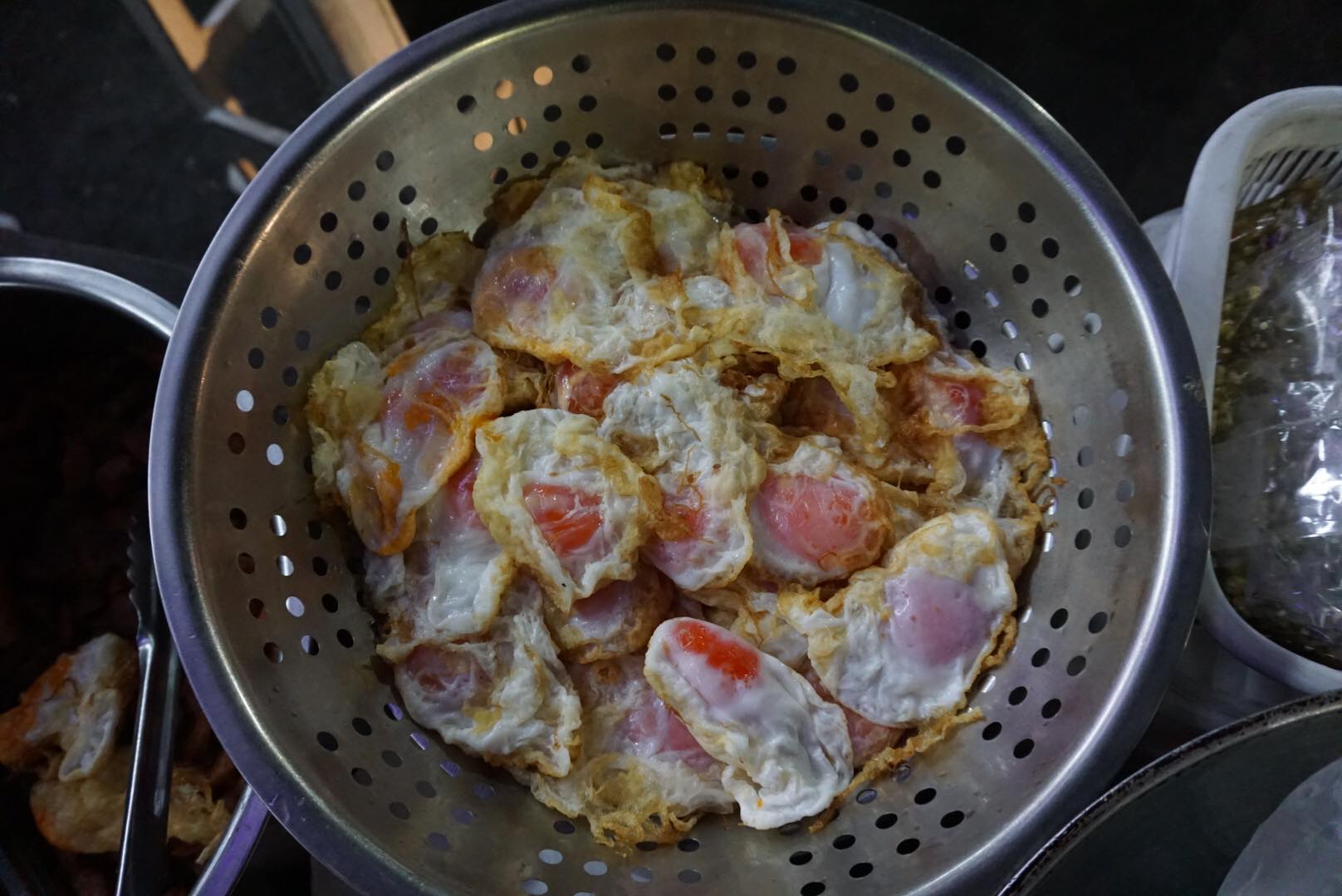 ก๋วยเตี๋ยวต้มยำกากหมูสูตรโบราณ ท่าน้ำนนท์, กินปูเมืองนนท์, ข้าวผัดโบราณ ท่าน้ำนนท์, นนท์ตำแหลก, ขนมฝรั่งแม่ไน้ ตลาดนนทบุรี, Nont Bakery, เจ๊ตาหมูสะเต๊ะ, ปัง ปัง 85 องศา, เกาเหลาเมืองนนท์