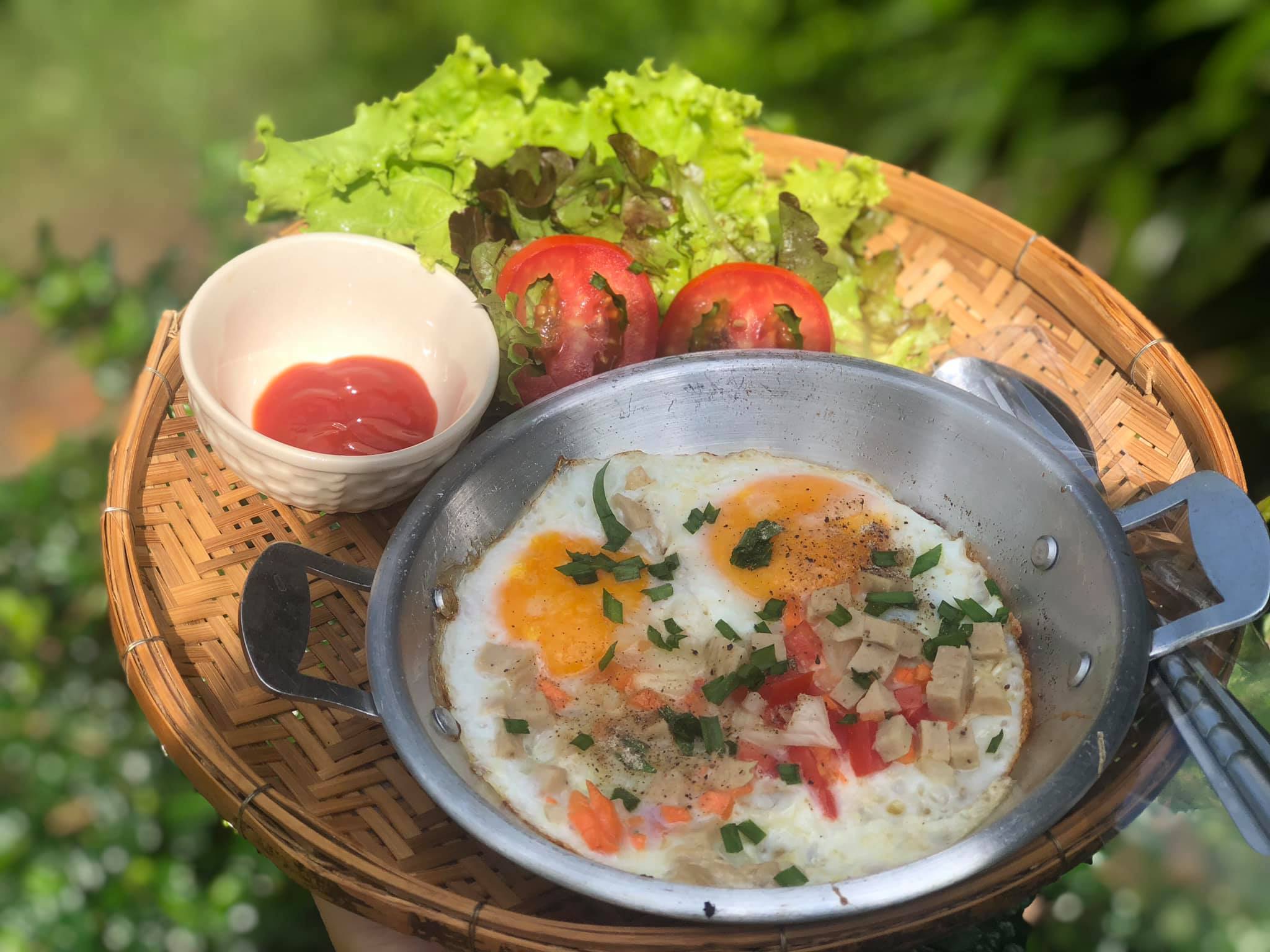 Mixirista Lampang, TIN’N, Wooden House Cafe', Karpenter cafe&amp;bake, Secret Garden Cafe, บ้านนอกคาเฟ่, Kin Cafe' Lampang, ณ หิรัญ คาเฟ่, Himwang Café, ไอหย๋า ปังนม, Dezato Cafe, อาร์มแชร์ คาเฟ่, โก๋กาแฟ ธรรมดาเป็นพิเศษ, Nalalin Home Cafe-Lampang, NOP Cafe&amp;Bistro, ก๋างต้ง, Moungngwezin