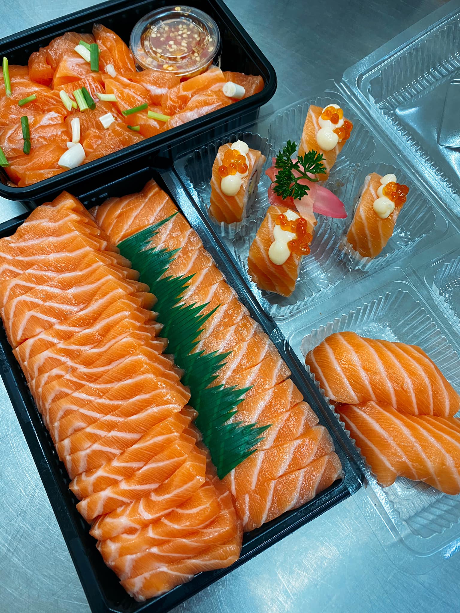 Jugemu, ข้าวปั้น, Sensei Ramen, SalmoniA, Masaru Sushi, TOMA sushi