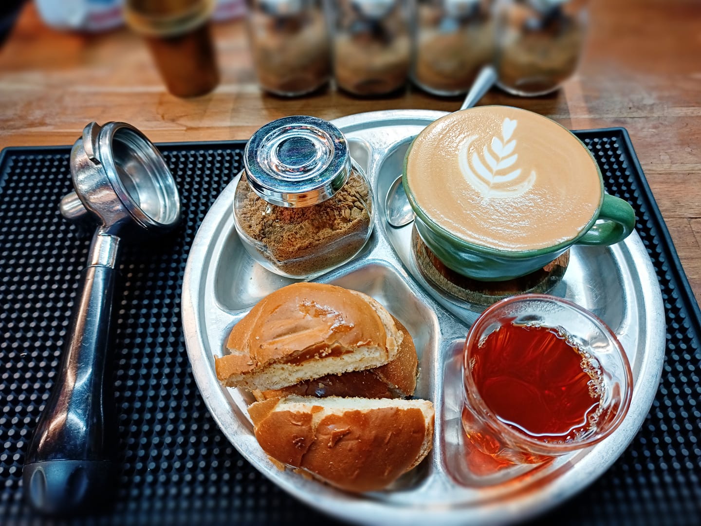 NANA Coffee Roasters, Mmc.bkk, FO SHO BRO, Dear December Cafe, The 66 Cottage, The Black Forest, Bougain Cafe &amp; Crafts, La Mesa Coffee Co., Coffee Station, Gooseberry Coffee Bearing-Lasalle, OOOz.cafe , Shalala Cafe