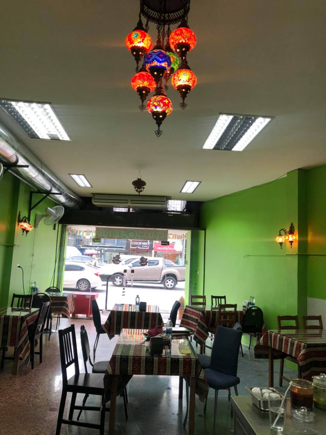 CURRY IN BOXES, Zafran Eatery, Tony's Restaurant พาหุรัด, Indian Essence Art, Indian Cuisine , Deven Chef Restaurant, Spicy by Nature, Indian Food 17 ถนนเจริญนคร, Amritsr, Indus, Royal India