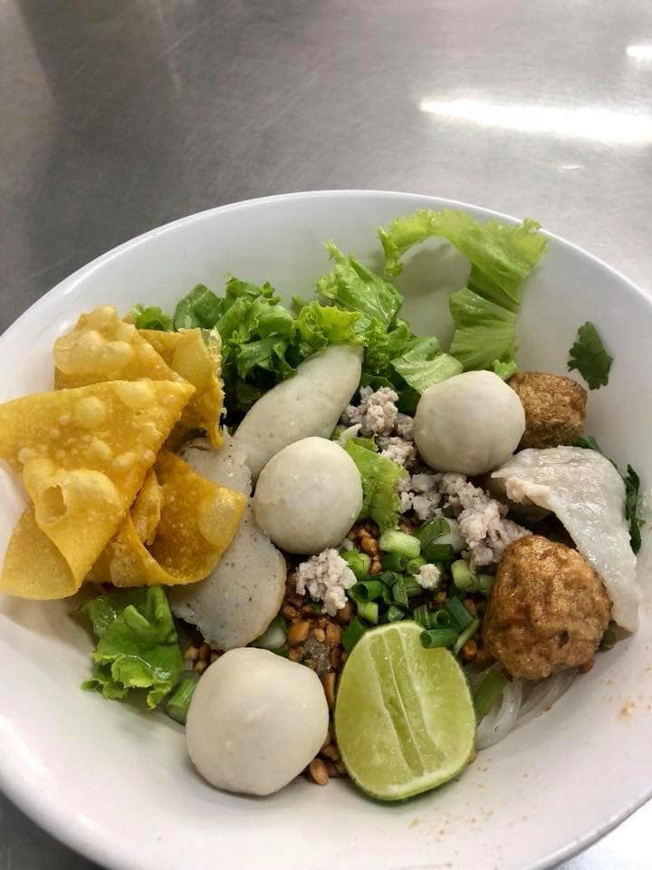 TokiDoki Curry Sutthisan, ส้มตำแฟร์สโตร์, จิน โถง กัว, Hinata, จีรพร อาหารเวียดนาม สาขาสุทธิสาร, ล้านนัวส์, อีเปีย, สมบูรณ์โภชนา, แหลมลูกชิ้นปลา, ก๋วยจั๊บน้ำข้นเเม่มูล, ก๋วยเตี๋ยวลุงหนั่นรัชดา, White Cosmo, Oba San 168, แสงทอง, ซุนหงอคง หม่าล่าปิ้งย่าง, ตังค์เต็มมีเนย, ลุงหนวด - เจ้าเก่า ห้วยขวาง by นายเครา, สุดที่รส - Sutthirot, Nene Korean BBQ Buffet, แซ่บวัน รัชดา, จิ้มจุ่มสุทธิพรเจ้าเก่า หน้า BU place, โคตรยำ ห้วยขวาง, Neta Fish&amp;Meat, Gyu-Ya Yakiniku, อั้งซิวฮะ, Hommari หอมมาริ, ร้านส้มตำ“ฅนมักตำ