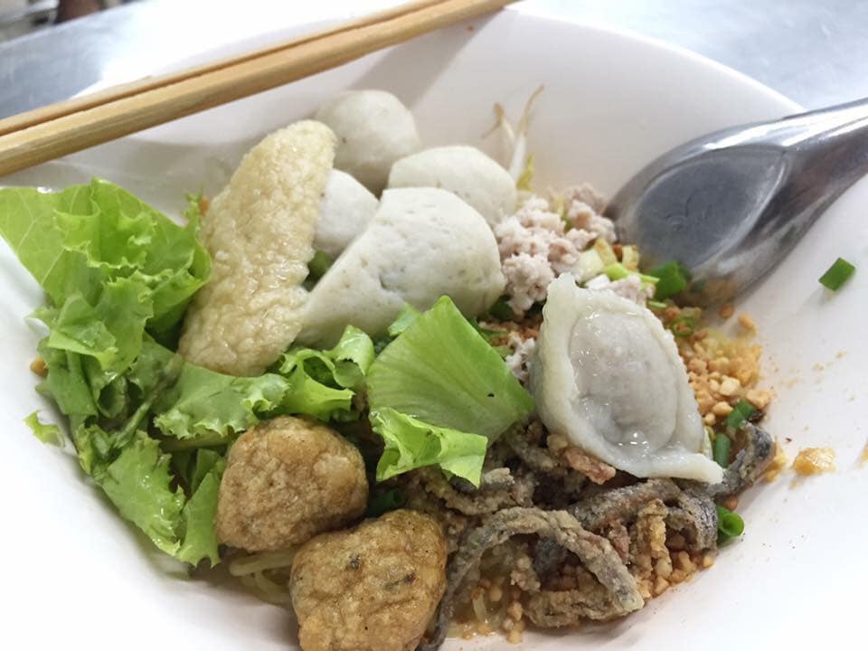 TokiDoki Curry Sutthisan, ส้มตำแฟร์สโตร์, จิน โถง กัว, Hinata, จีรพร อาหารเวียดนาม สาขาสุทธิสาร, ล้านนัวส์, อีเปีย, สมบูรณ์โภชนา, แหลมลูกชิ้นปลา, ก๋วยจั๊บน้ำข้นเเม่มูล, ก๋วยเตี๋ยวลุงหนั่นรัชดา, White Cosmo, Oba San 168, แสงทอง, ซุนหงอคง หม่าล่าปิ้งย่าง, ตังค์เต็มมีเนย, ลุงหนวด - เจ้าเก่า ห้วยขวาง by นายเครา, สุดที่รส - Sutthirot, Nene Korean BBQ Buffet, แซ่บวัน รัชดา, จิ้มจุ่มสุทธิพรเจ้าเก่า หน้า BU place, โคตรยำ ห้วยขวาง, Neta Fish&amp;Meat, Gyu-Ya Yakiniku, อั้งซิวฮะ, Hommari หอมมาริ, ร้านส้มตำ“ฅนมักตำ