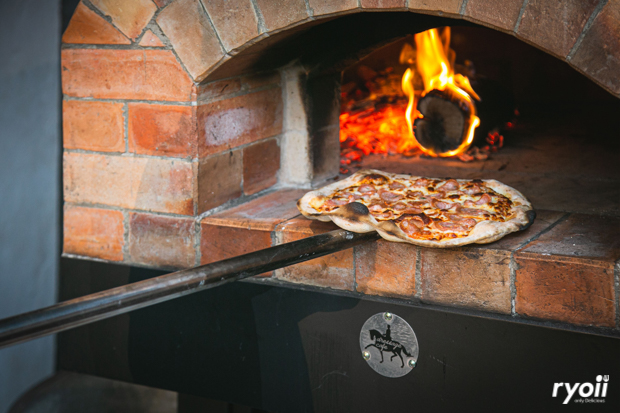 Pizzeria Limoncello, เชฟถนอม, กลมกล่อม BY CHEF AKE, Ciao Pizza, Pizza Aroy, Pizza Massilia, Grazie Pizzeria, The Garden Dough, Lanta Pizzeria, Mama Dolores, PizzaPazza, Dressage Horse Café, Pizzazo, Shelter Pizza พิซซ่าเตาถ่าน