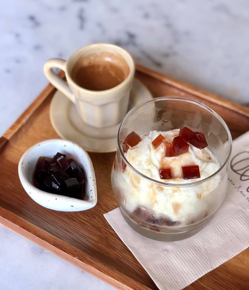 Smitten Cafe and Decor, Thong Ampai Café, THREE Cafe, Continue.cafe, Sunday in 345 cafe, Aprilhouse, The Aileen Cafe', Oliva Cafe, The Kottage Cafe, Plant Cafe, ปิ่นโตนามีตาล, Baan Kanom De'Pathum, Pumpkin Art Town, Mushroom Hut Cafe, KAD Cafe - กาด คาเฟ่, ADAM cafe