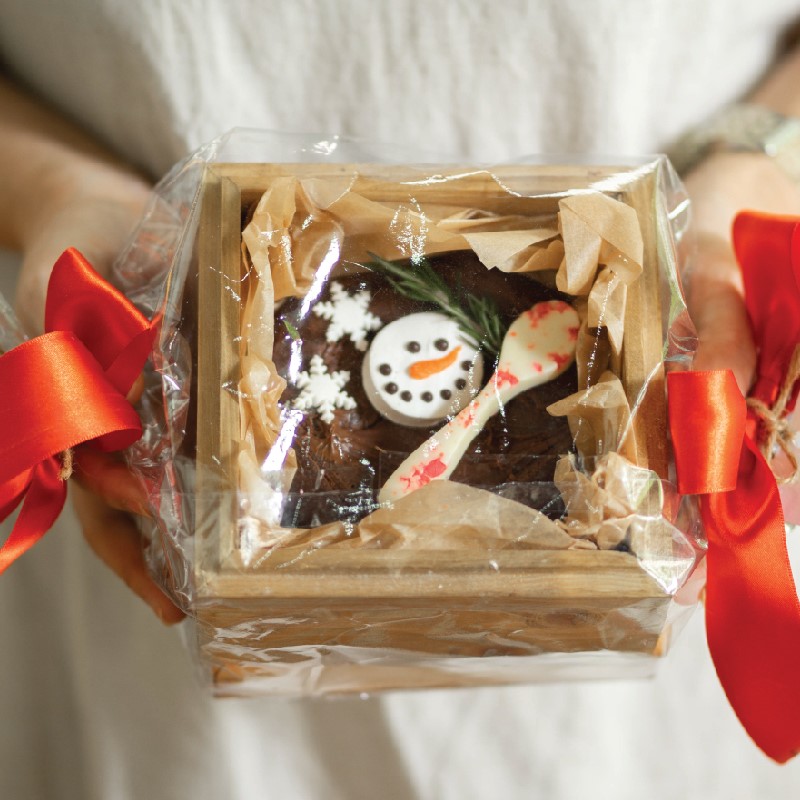 Midwinter, Dandelion Bake Studio, Cafe Reverie, Portobello &amp; Désiré, Level 50 by SEE FAH, Siam Yacht Club, Blue Sky, at Centara Grand, Mezzaluna Restaurant