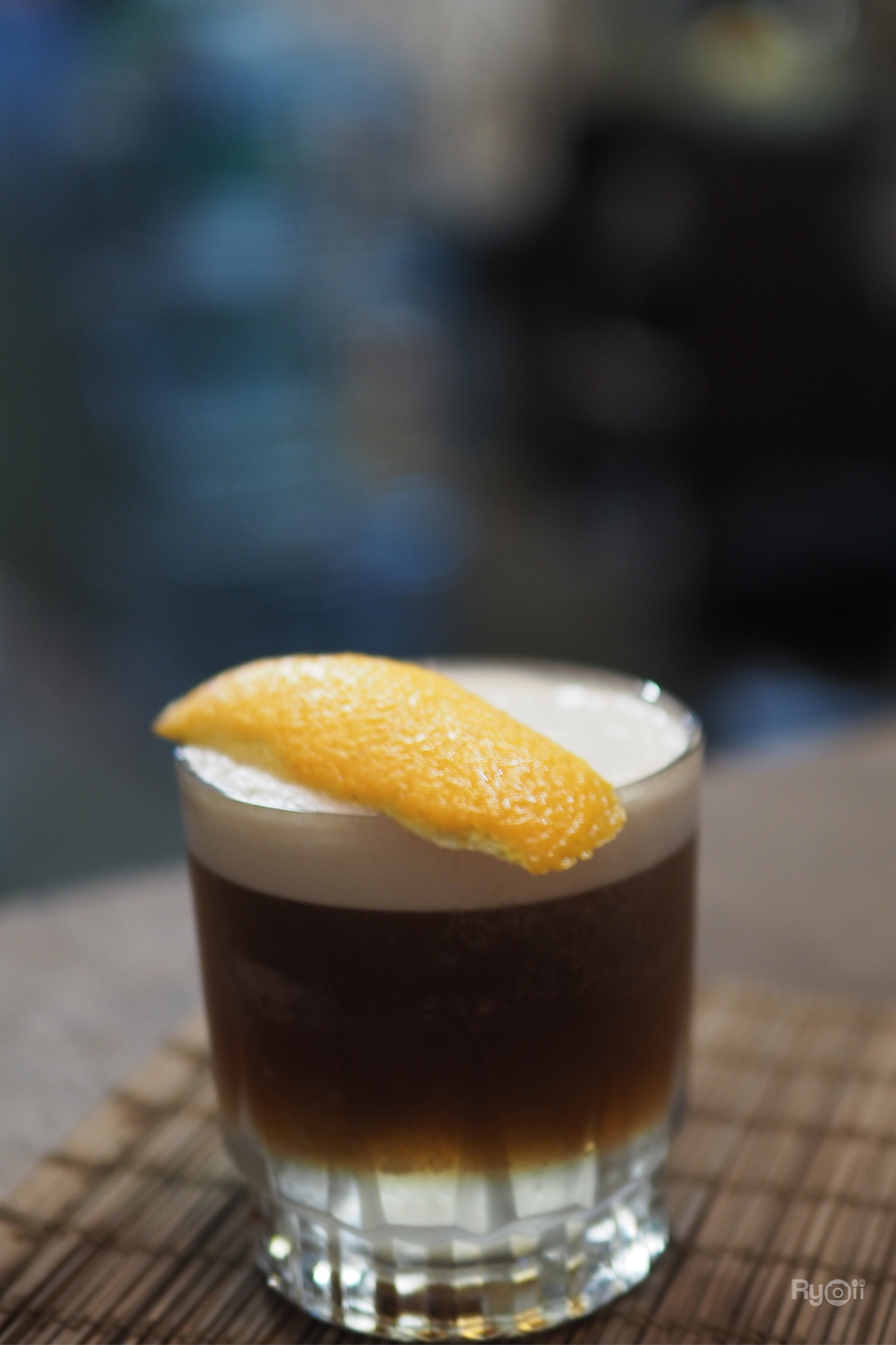 ประจักษ์, REN Cafe and Goods, Tostato Charoen Krung, ตั้งใจย่าง, Sarnies Bangkok, HĒIJīi Bangkok, เล่าสี่ เกาเหลาเลือดหมู, Henryfry, ทับทิมกรอบ หน้าวัดสุทธิ, ลูกชิ้นปลาเจ้าหลง, Baan Phadthai, เชอร์รี่ เย็นตาโฟ, ร้านเหรียญทอง เจริญกรุง 23, ก๋วยเตี๋ยวหลอดเจ๊ใหญ่, ฮ้งลูกชิ้นปลาเยาวราช