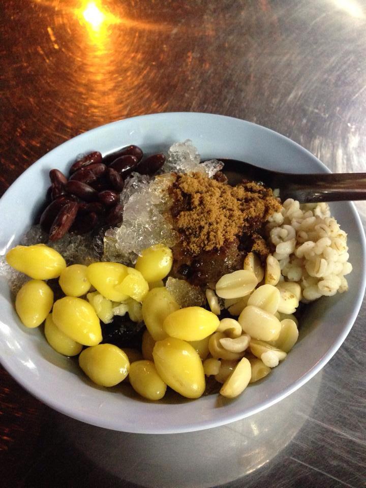 เจ๊โอว, กุยช่ายอาแปะเจ้าเก่า, มณีจ๋า ซีฟู้ด, ตุ้งแฉ่เตาถ่าน, เสน่ห์ ลาบก้อย, ต้าเสี่ยวหม่าล่า, อั่งเป่าหม่าล่าชาบู, ซ้งเป็ดพะโล้, สาขาสามย่าน, Engchuan Chufang, สมบูรณ์โภชนา, สาขาบรรทัดทอง, เอ๋ ซีฟู้ด, ทับทิม, พาข้าว-บรรทัดทอง, ก๋วยเตี๋ยวเอี่ยมน้อย, โจ๊กสามย่าน, สาขาบรรทัดทอง, เจ๊เกียง, เช็งซิมอี๊, สาขาสเตเดียมวัน, ลูกชิ้นปลาบรรทัดทอง, แหลกไม่แหลก, Kemuri, หมูสะเต๊ะ ซีอิ๊วดำ มิ้งโภชนา, ยำเจ้ศรี, น้ำเต้าหู้เจ๊วรรณ, ตั้งซุ่ยเฮงโภชนา, ปังเด็ด, สาขาบรรทัดทอง, ท่าน้ำนัว Thanamnua, บัวลอยปริญญา ลาวาไส้ทะลัก, รสดีเด็ด บ้านคุณนพ, Roddeeded BAAN KHUN NOP, ทวีโชคหมูกะทะ สาขา9 บรรทัดทอง