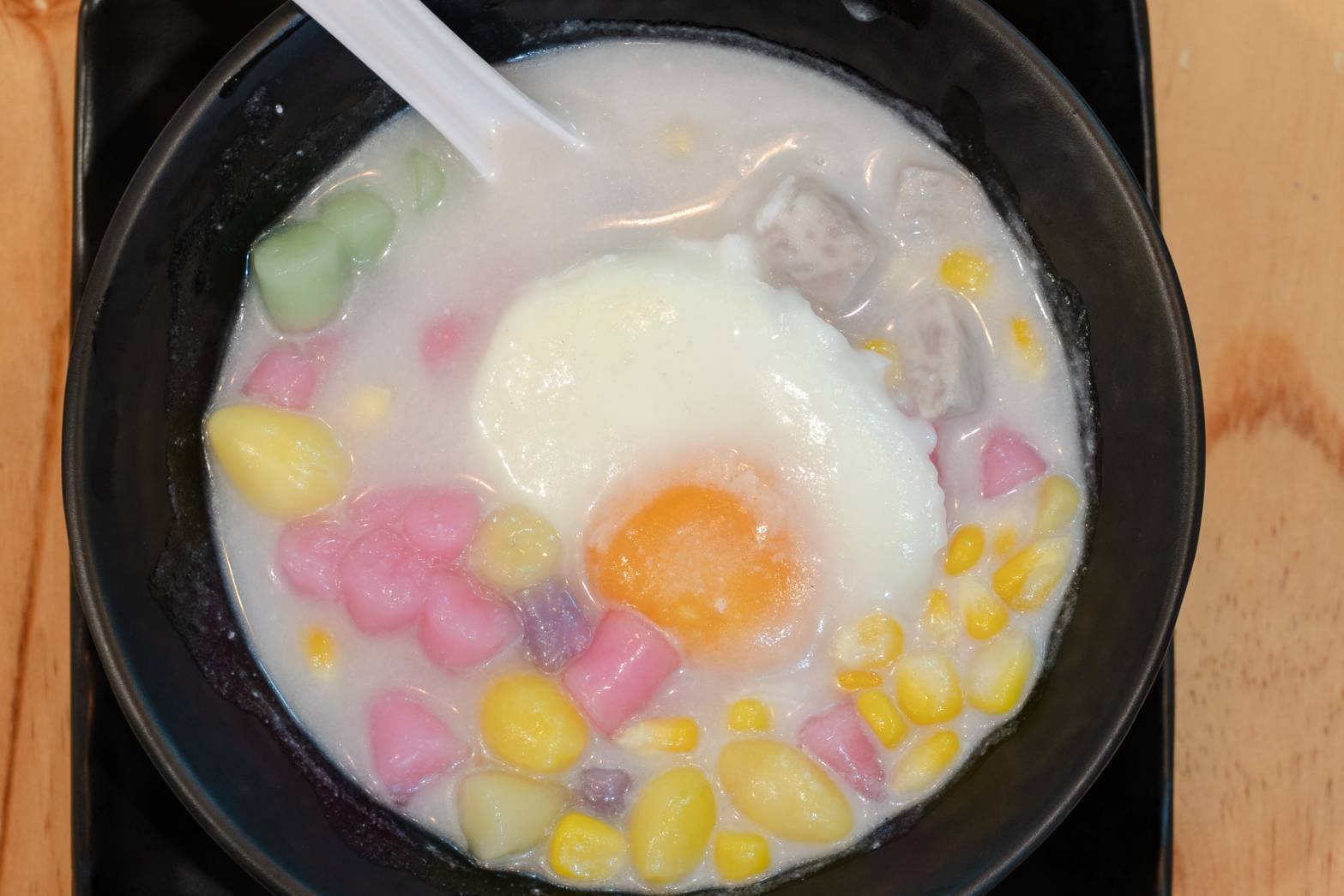 เจ๊โอว, กุยช่ายอาแปะเจ้าเก่า, มณีจ๋า ซีฟู้ด, ตุ้งแฉ่เตาถ่าน, เสน่ห์ ลาบก้อย, ต้าเสี่ยวหม่าล่า, อั่งเป่าหม่าล่าชาบู, ซ้งเป็ดพะโล้, สาขาสามย่าน, Engchuan Chufang, สมบูรณ์โภชนา, สาขาบรรทัดทอง, เอ๋ ซีฟู้ด, ทับทิม, พาข้าว-บรรทัดทอง, ก๋วยเตี๋ยวเอี่ยมน้อย, โจ๊กสามย่าน, สาขาบรรทัดทอง, เจ๊เกียง, เช็งซิมอี๊, สาขาสเตเดียมวัน, ลูกชิ้นปลาบรรทัดทอง, แหลกไม่แหลก, Kemuri, หมูสะเต๊ะ ซีอิ๊วดำ มิ้งโภชนา, ยำเจ้ศรี, น้ำเต้าหู้เจ๊วรรณ, ตั้งซุ่ยเฮงโภชนา, ปังเด็ด, สาขาบรรทัดทอง, ท่าน้ำนัว Thanamnua, บัวลอยปริญญา ลาวาไส้ทะลัก, รสดีเด็ด บ้านคุณนพ, Roddeeded BAAN KHUN NOP, ทวีโชคหมูกะทะ สาขา9 บรรทัดทอง